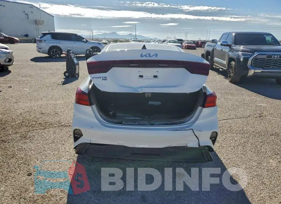 3KPF24AD5RE826456 Photo# 6