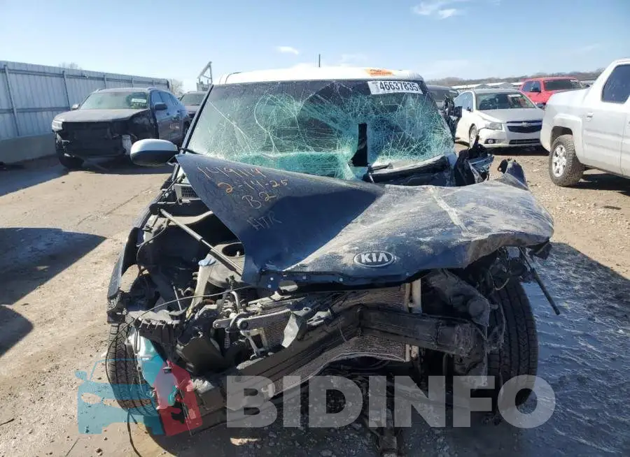 KNDJP3A5XJ7626224 Photo# 5