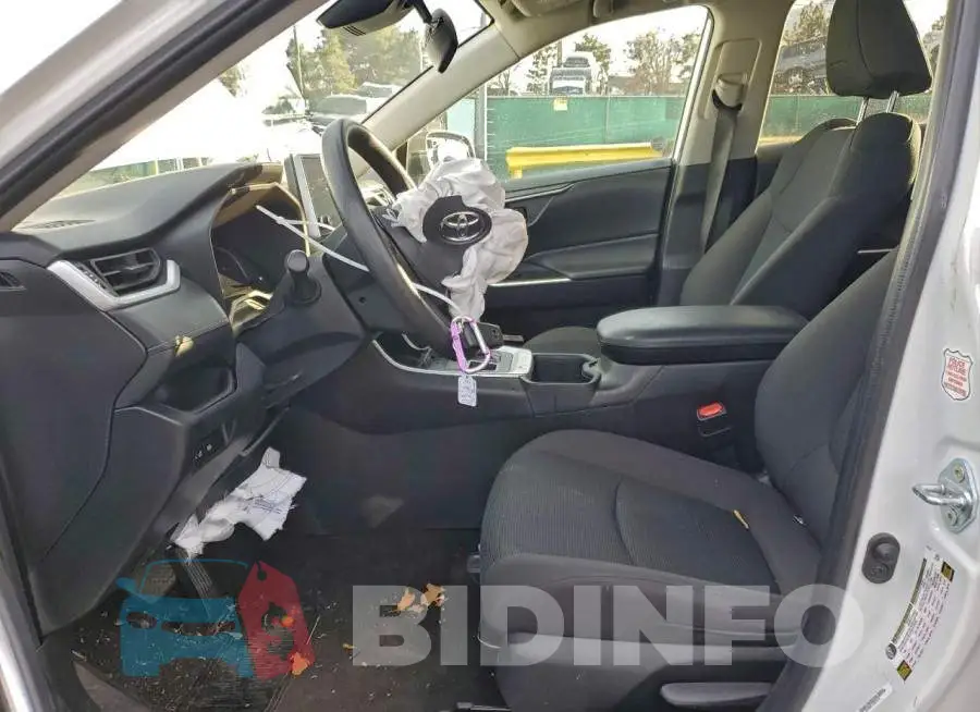 2T3F1RFV2RW438042 Photo# 7