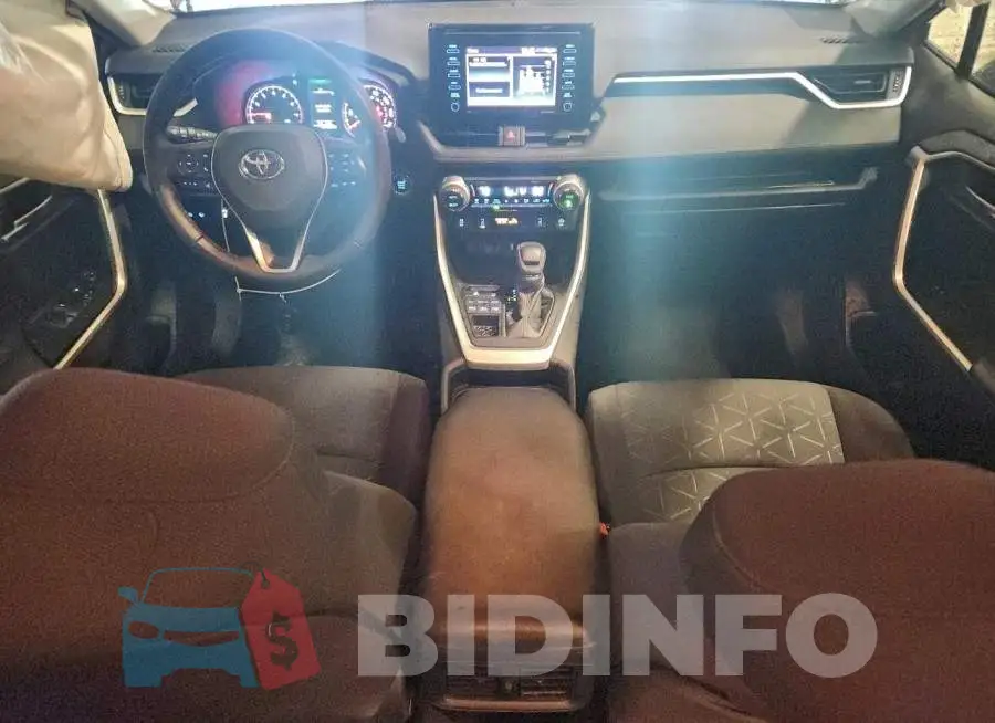 2T3P1RFV6MW158847 Photo# 8
