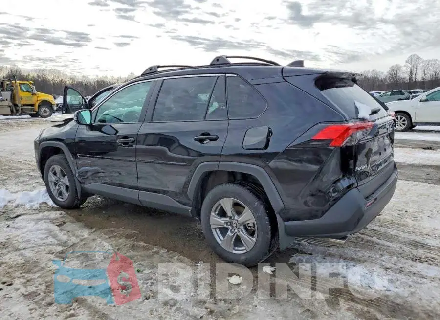 2T3P1RFV9SC517784 Photo# 2