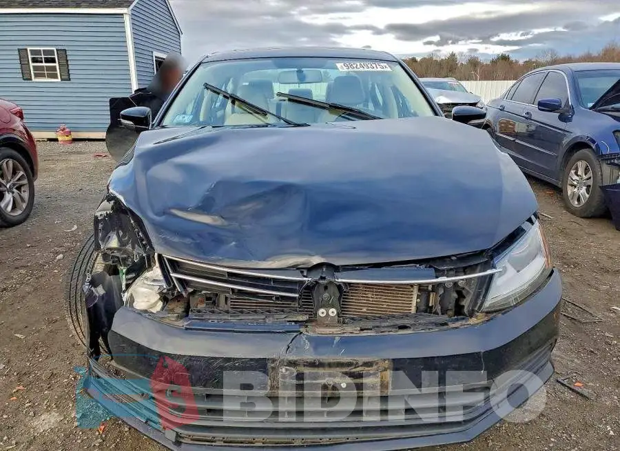 3VWDB7AJ7HM412773 Photo# 5