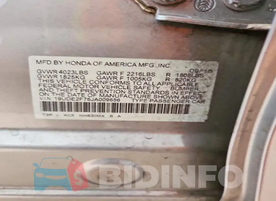19UDE2F76JA009656 Photo# 12
