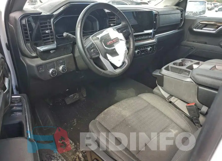1GTPHBEK0PZ201562 Photo# 8