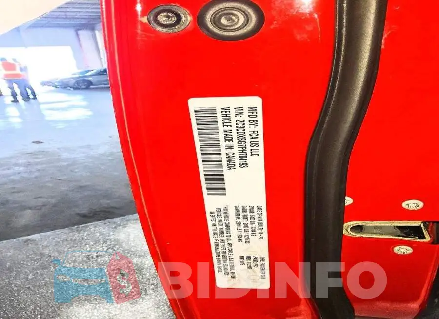 2C3CDXBG7PH704193 Photo# 12