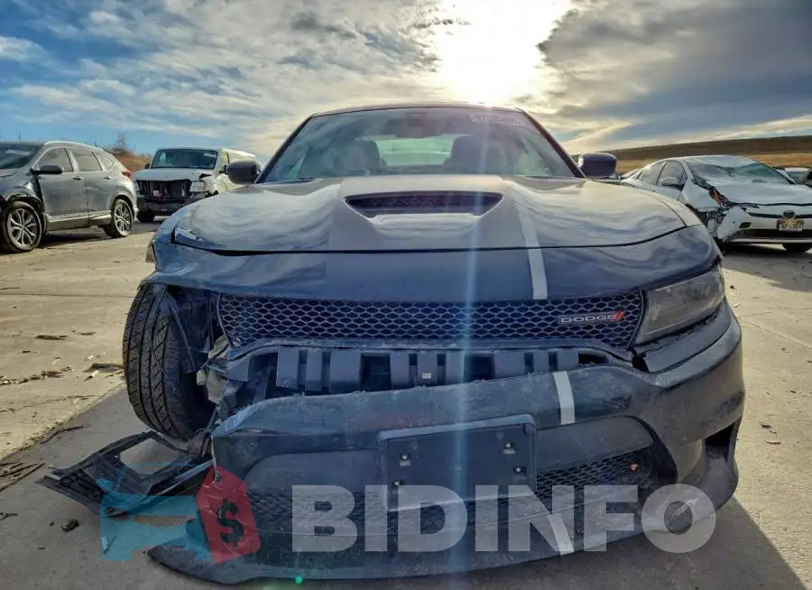 2C3CDXCT7KH728157 Photo# 5