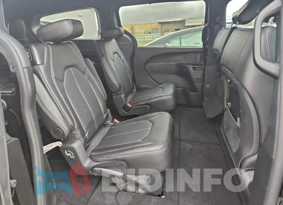 2C4RC1BG2TR160809 Photo# 11