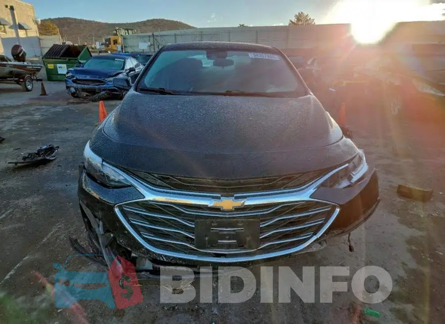 1G1ZD5ST3RF238900 Photo# 5