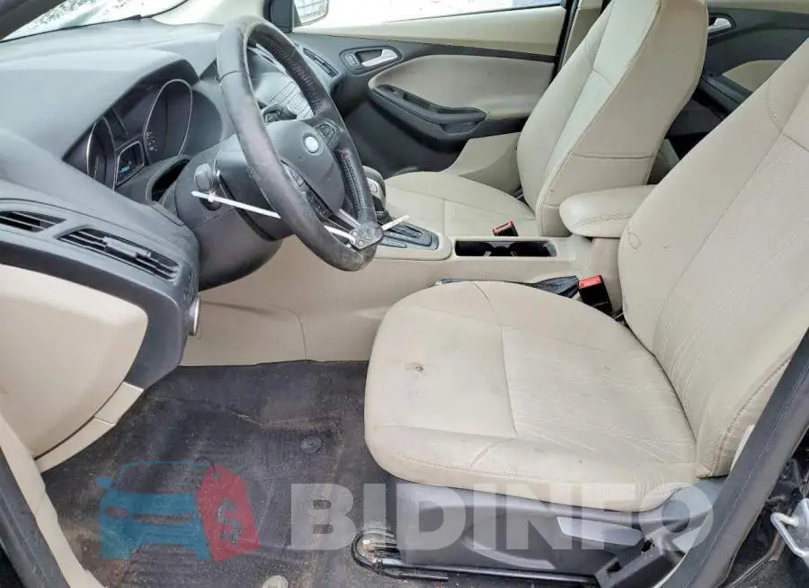 1FADP3F20JL228657 Photo# 7