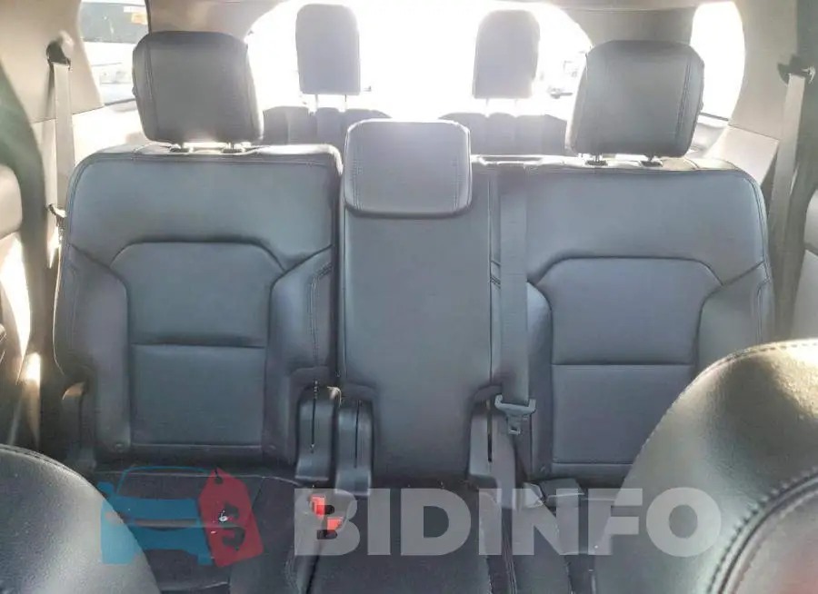 1FM5K8D89HGB15077 Photo# 10