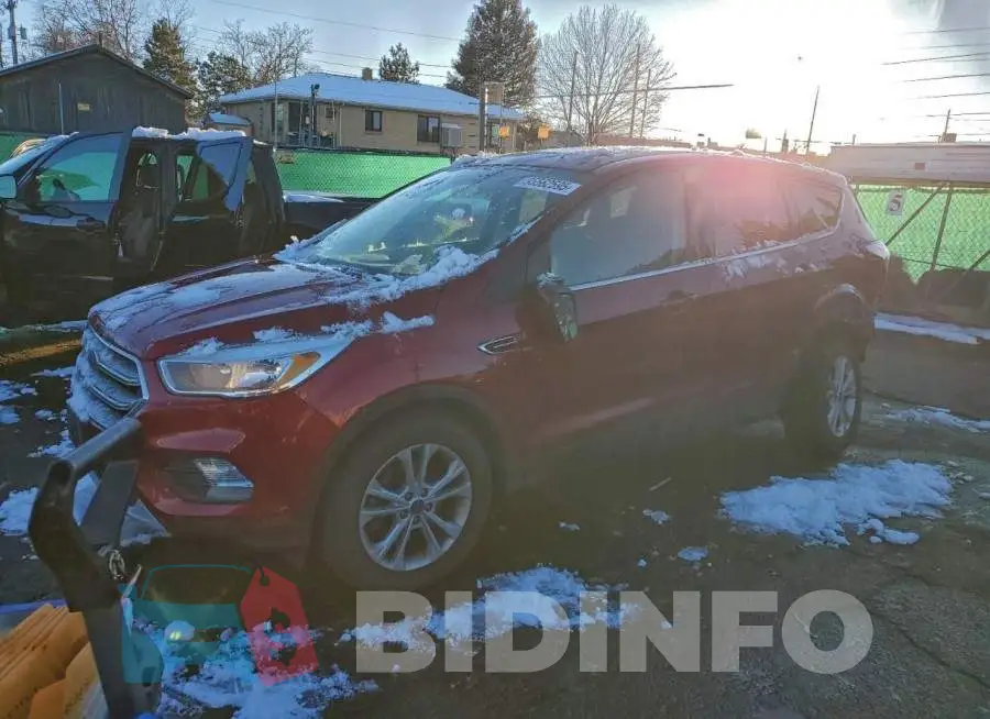 1FMCU9GD3HUD84905 Photo# 1