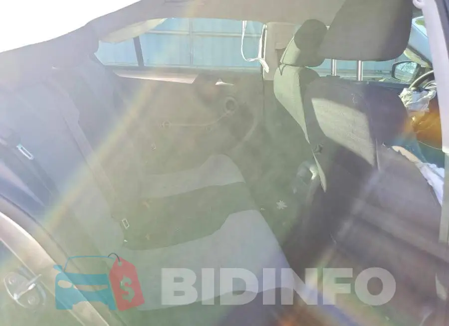 3VW2B7AJ0HM252985 Photo# 9