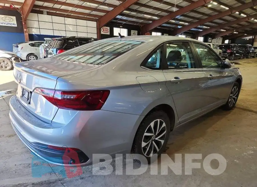 3VW5M7BU0RM092642 Photo# 3