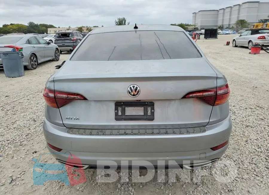 3VWCB7BUXKM215835 Photo# 6