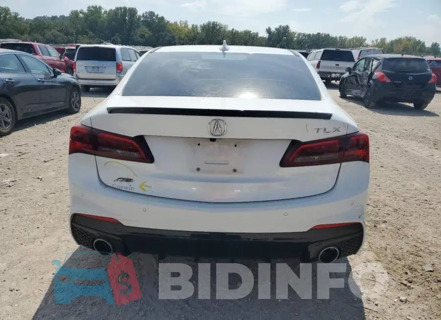 19UUB1F62KA003221 Photo# 6