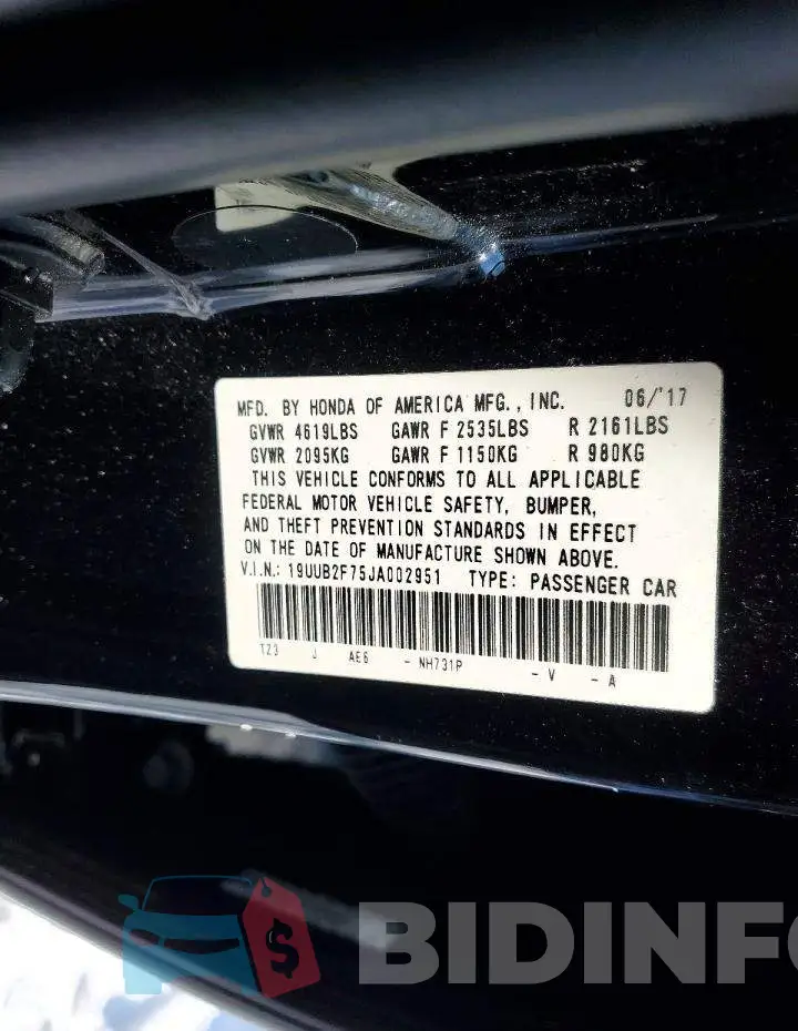 19UUB2F75JA002951 Photo# 12