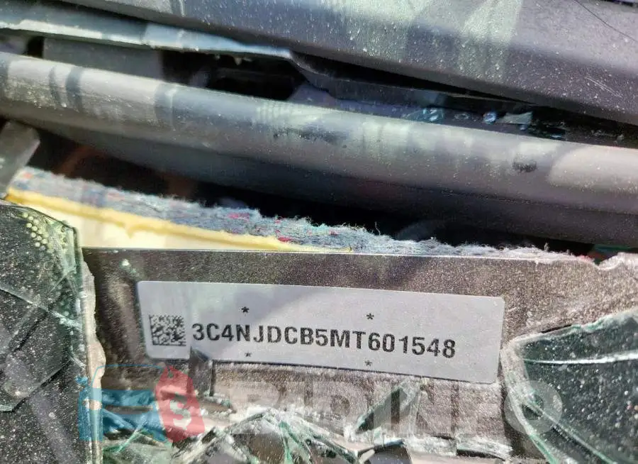 3C4NJDCB5MT601548 Photo# 14