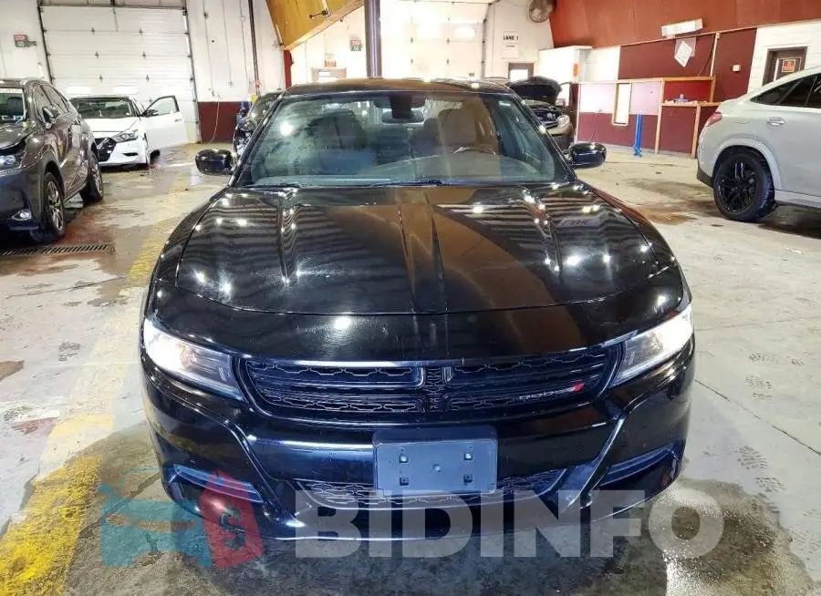 2C3CDXBG1NH238953 Photo# 5