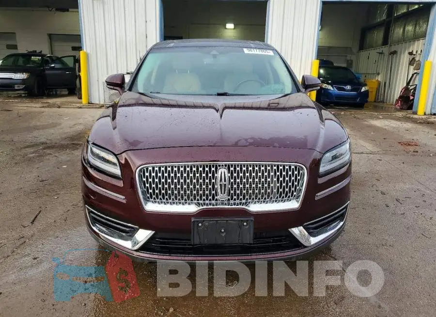 2LMPJ8LP9KBL63062 Photo# 5