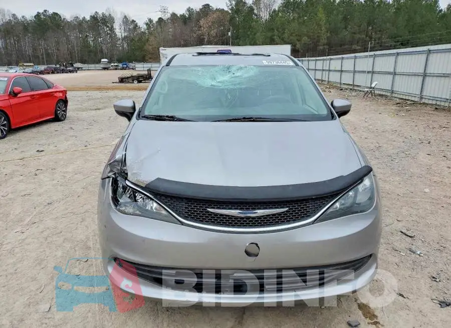 2C4RC1CG8HR531607 Photo# 5