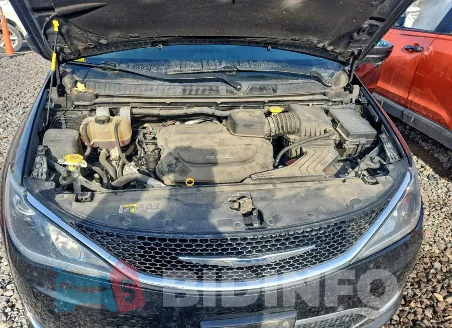 2C4RC1EG9HR577783 Photo# 12