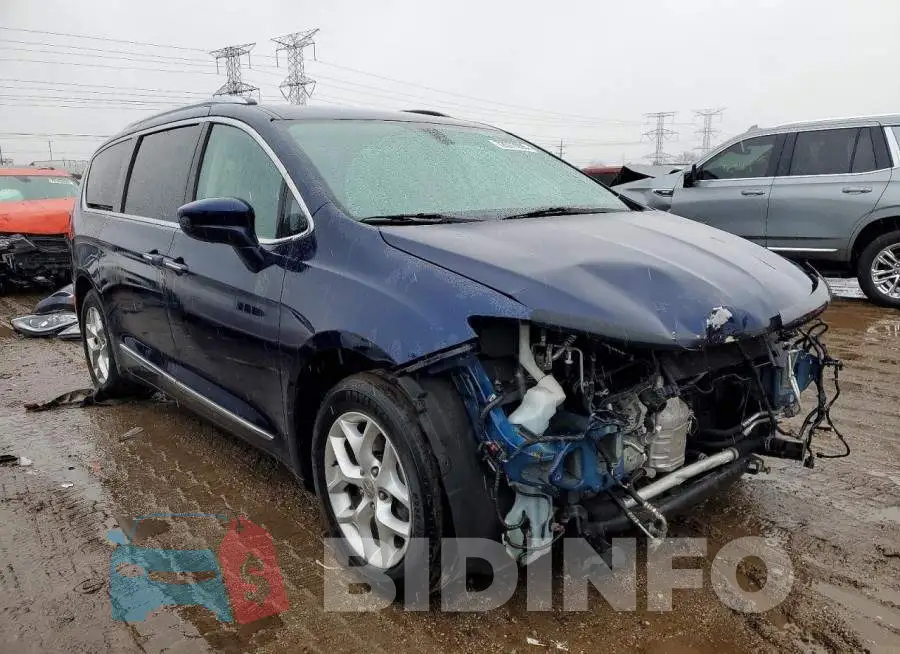 2C4RC1EG9HR752212 Photo# 4
