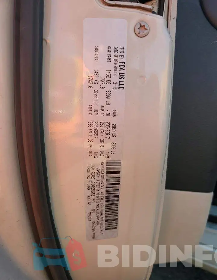 2C4RC1L72KR655752 Photo# 14