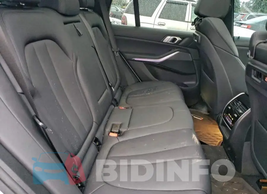 5UXCR6C58KLL04884 Photo# 11