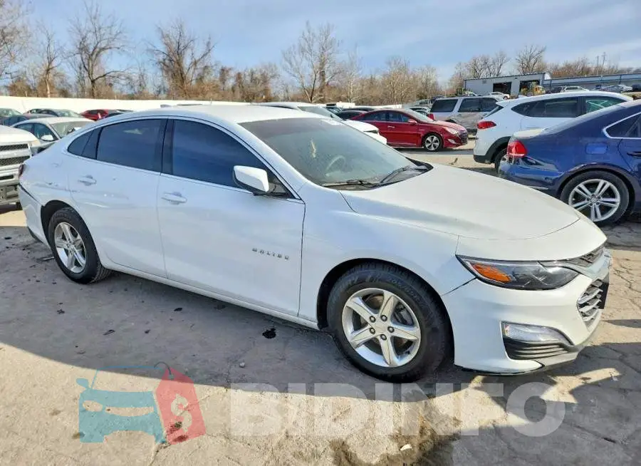 1G1ZD5ST3NF176411 Photo# 4