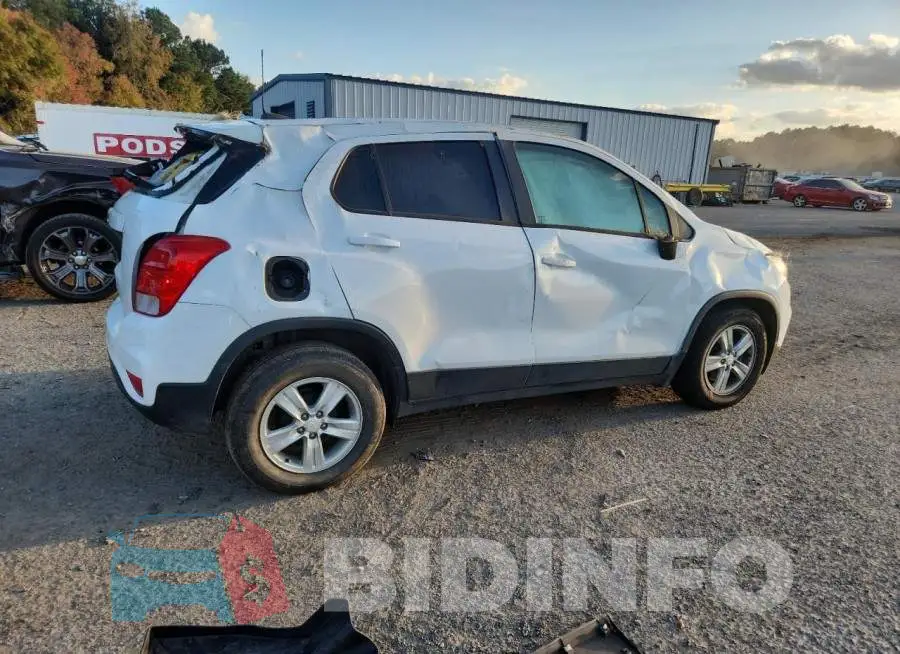 KL7CJKSM4NB527683 Photo# 3