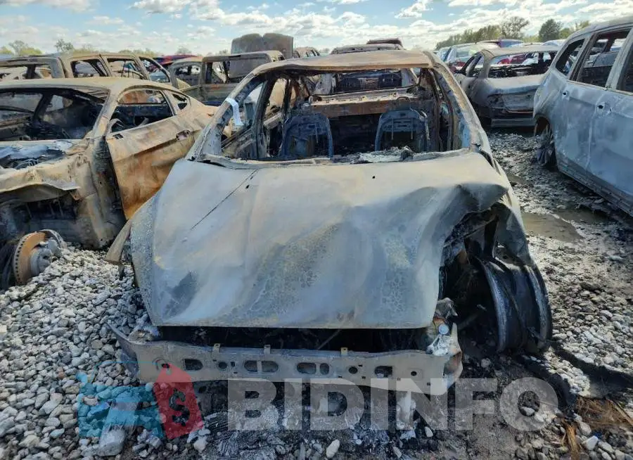 1FADP3F22JL328744 Photo# 5
