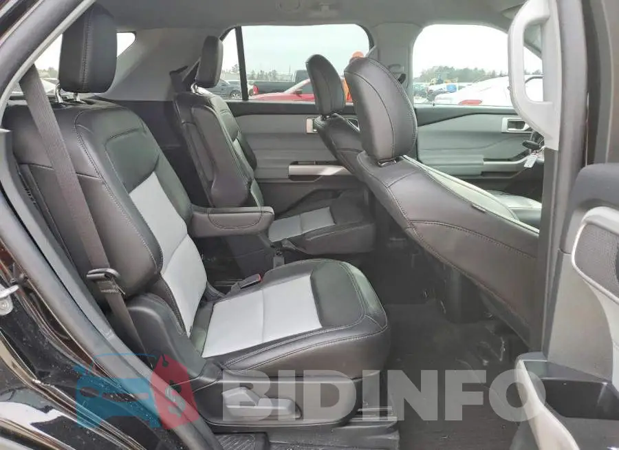 1FMSK7DHXPGA76527 Photo# 11