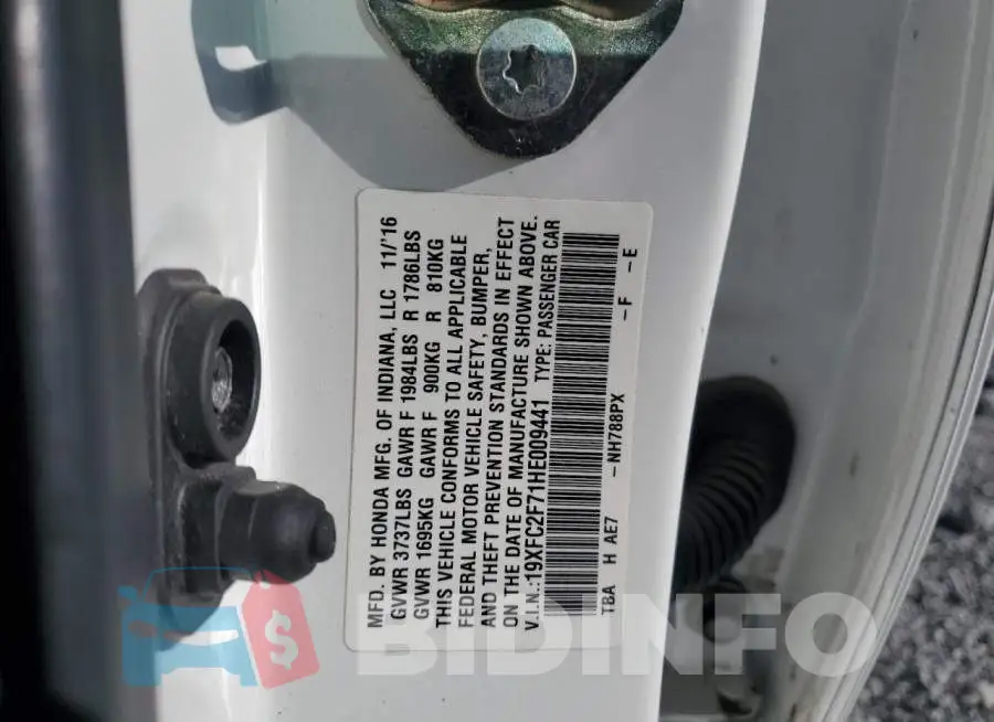 19XFC2F71HE009441 Photo# 12