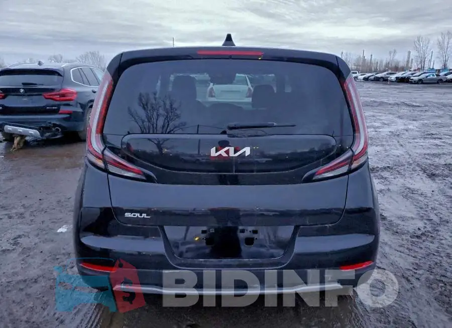 KNDJ33A1XP7031813 Photo# 6