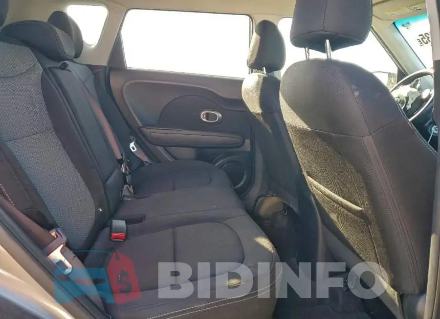KNDJP3A53J7569431 Photo# 10
