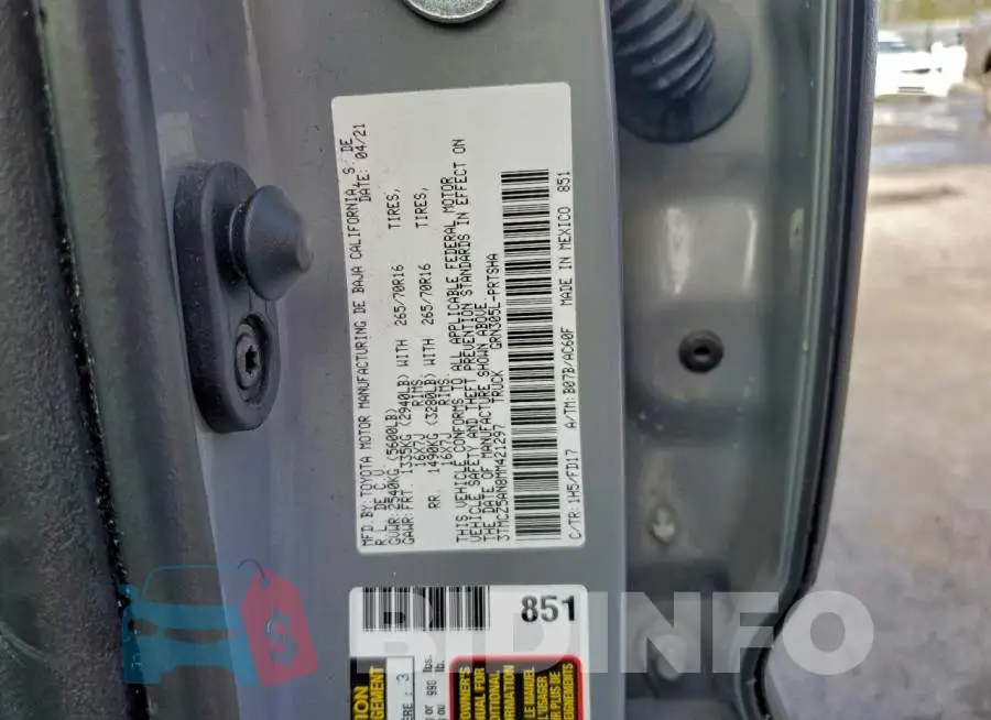 3TMCZ5AN8MM421297 Photo# 13