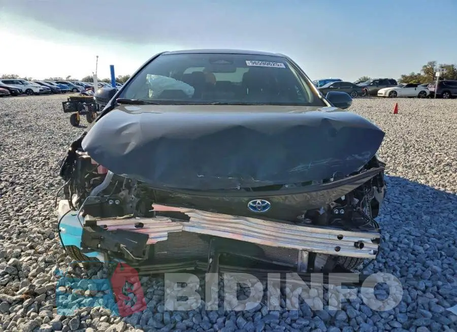 JTDBCMFE2R3061078 Photo# 5
