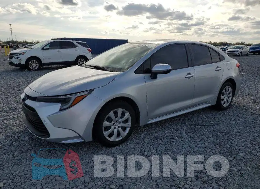 JTDBCMFE8S3092843 Photo# 1