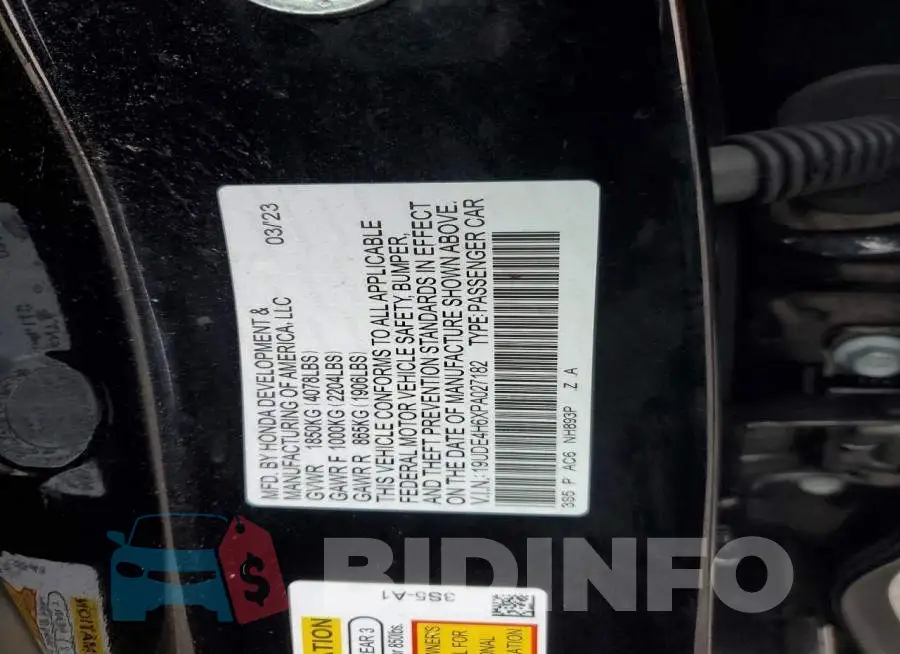 19UDE4H6XPA027182 Photo# 12