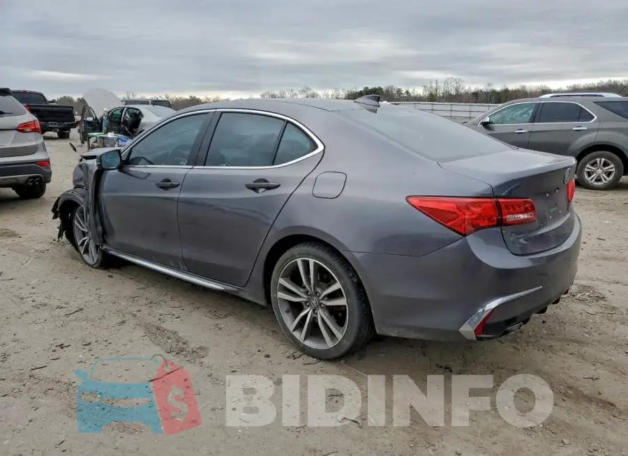 19UUB2F45KA007784 Photo# 2