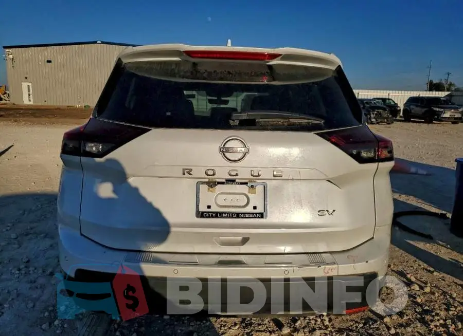 5N1BT3BA9RC755596 Photo# 6