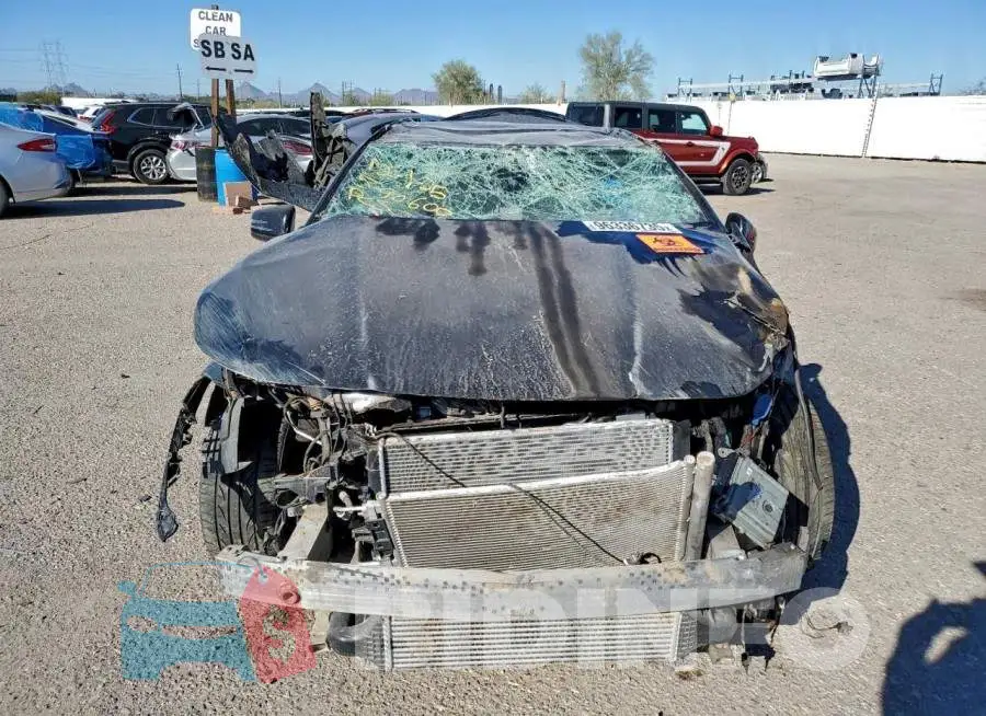 WDDSJ4EB0JN681617 Photo# 5