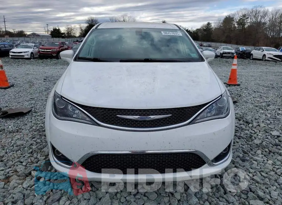 2C4RC1FG9JR352266 Photo# 5