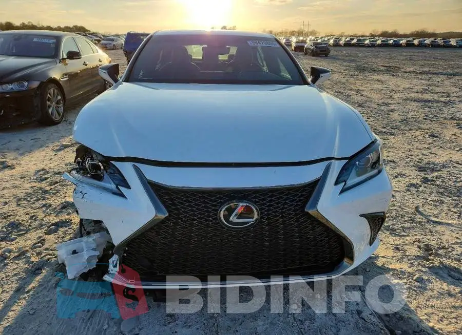 58AJZ1B19PU150539 Photo# 5