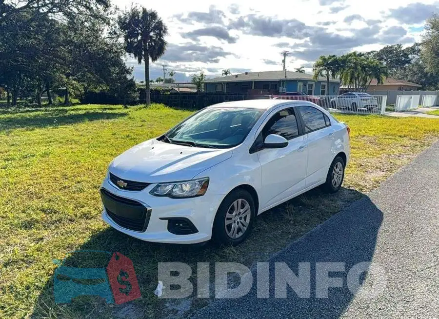 1G1JB5SB5L4100871 Photo# 2