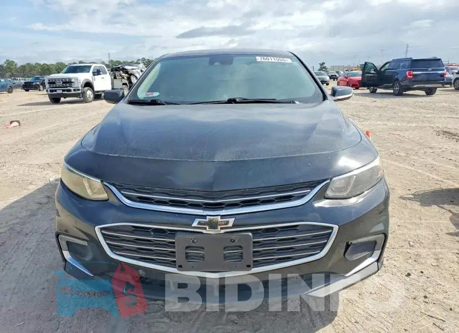1G1ZD5ST1JF215829 Photo# 5