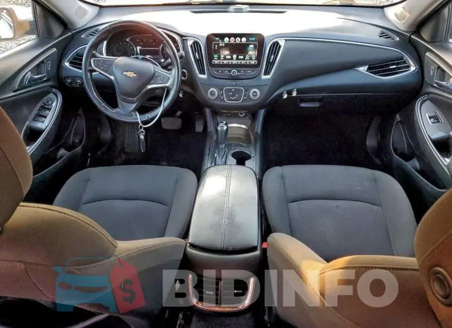 1G1ZD5ST4JF154024 Photo# 8