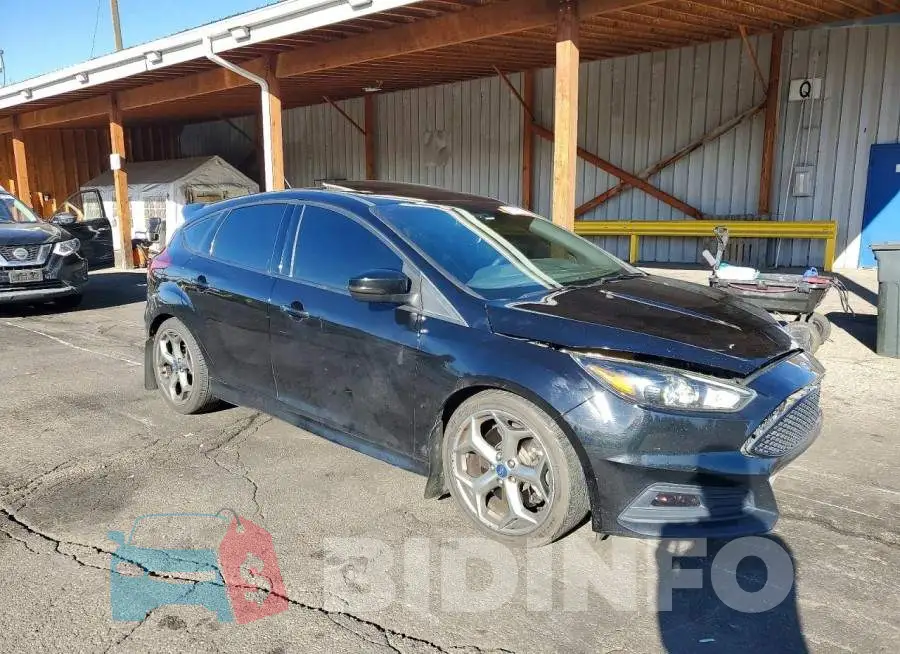 1FADP3L92HL343157 Photo# 4