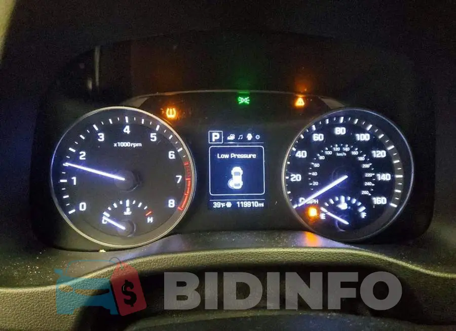 5NPD84LF0JH308212 Photo# 9