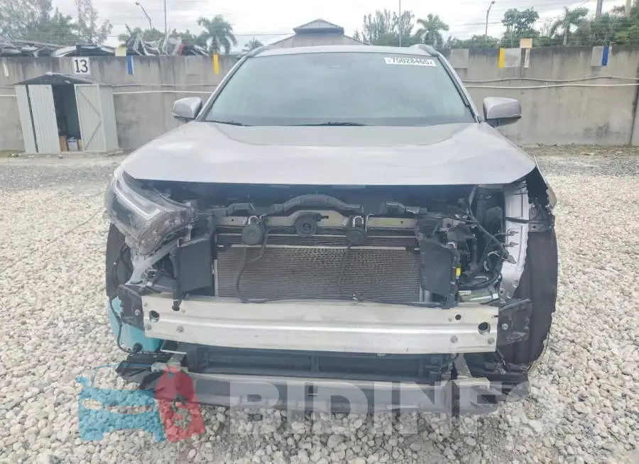 4T3B6RFV9PU125132 Photo# 5